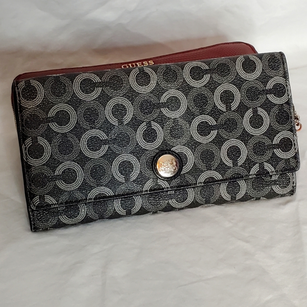 Coach Tri Fold Wallet